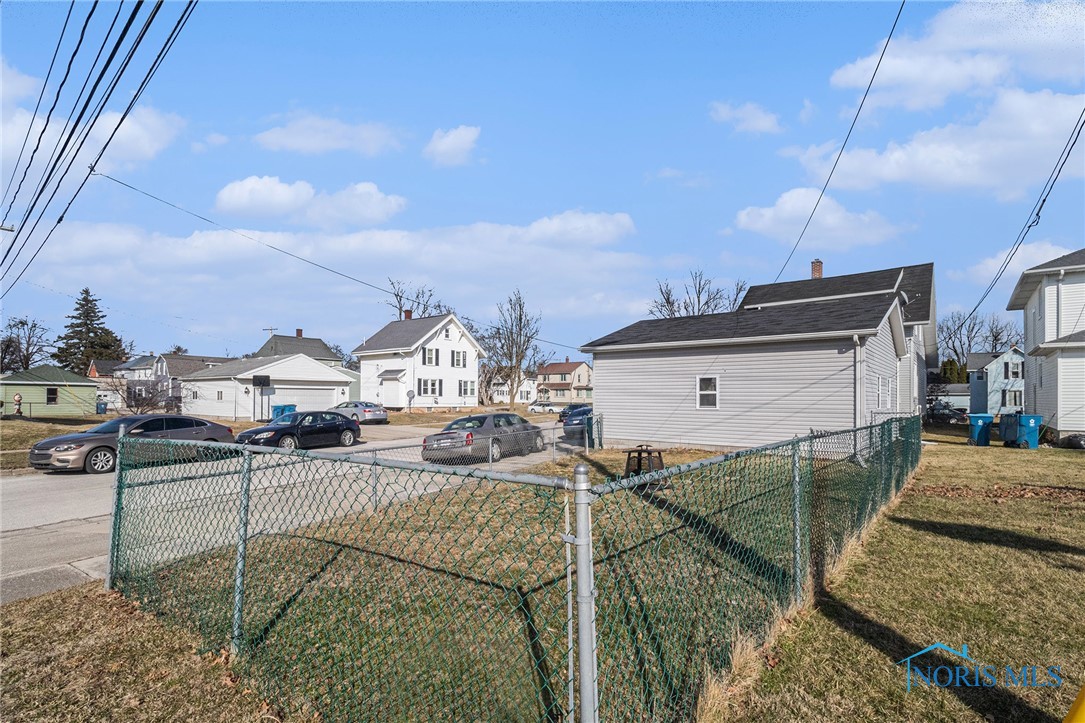 820 Rawson Avenue, Fremont, Ohio image 25
