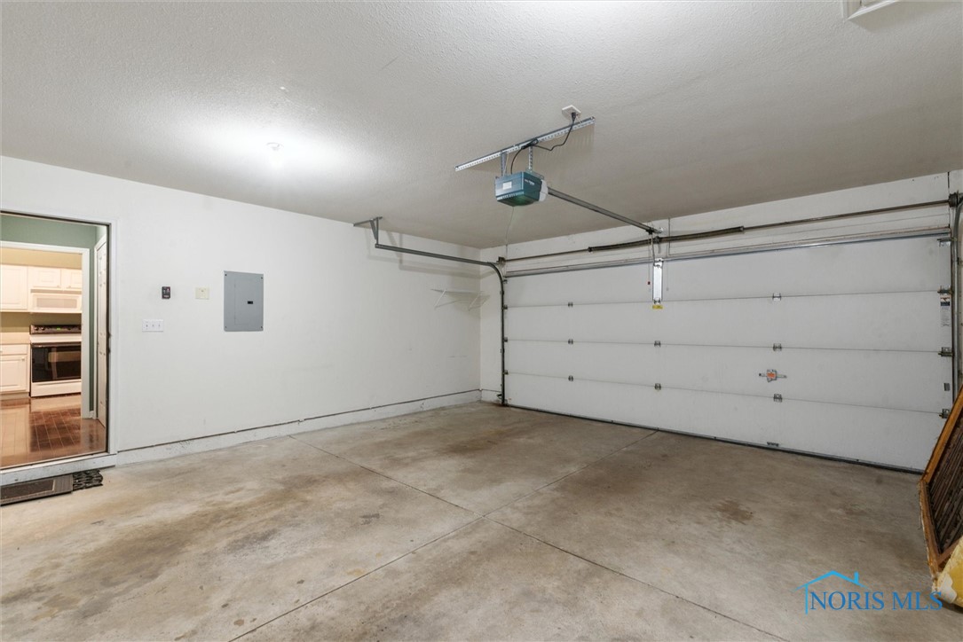 2322 Whispering Pines Drive #7-2322, Toledo, Ohio image 36