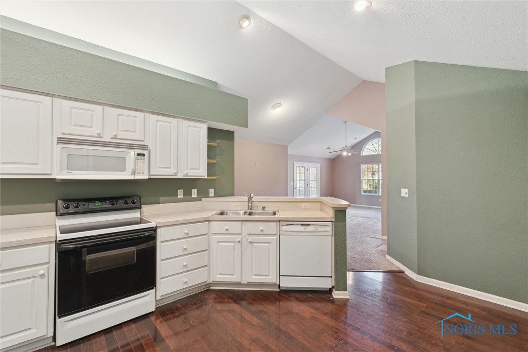 2322 Whispering Pines Drive #7-2322, Toledo, Ohio image 20