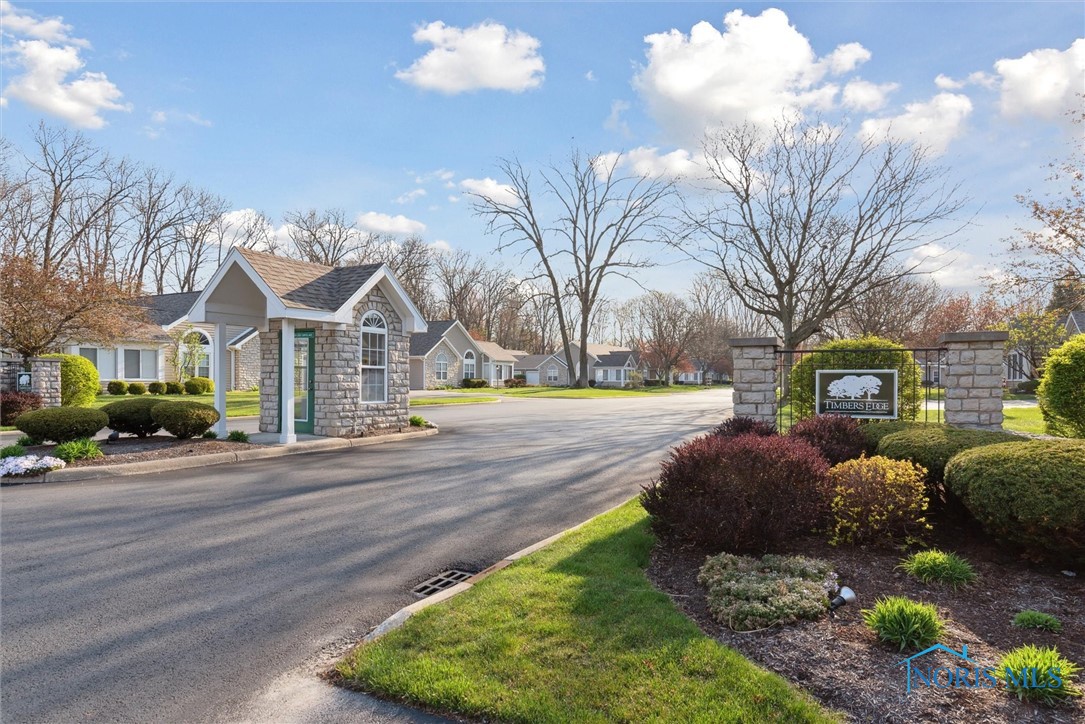 2322 Whispering Pines Drive #7-2322, Toledo, Ohio image 42