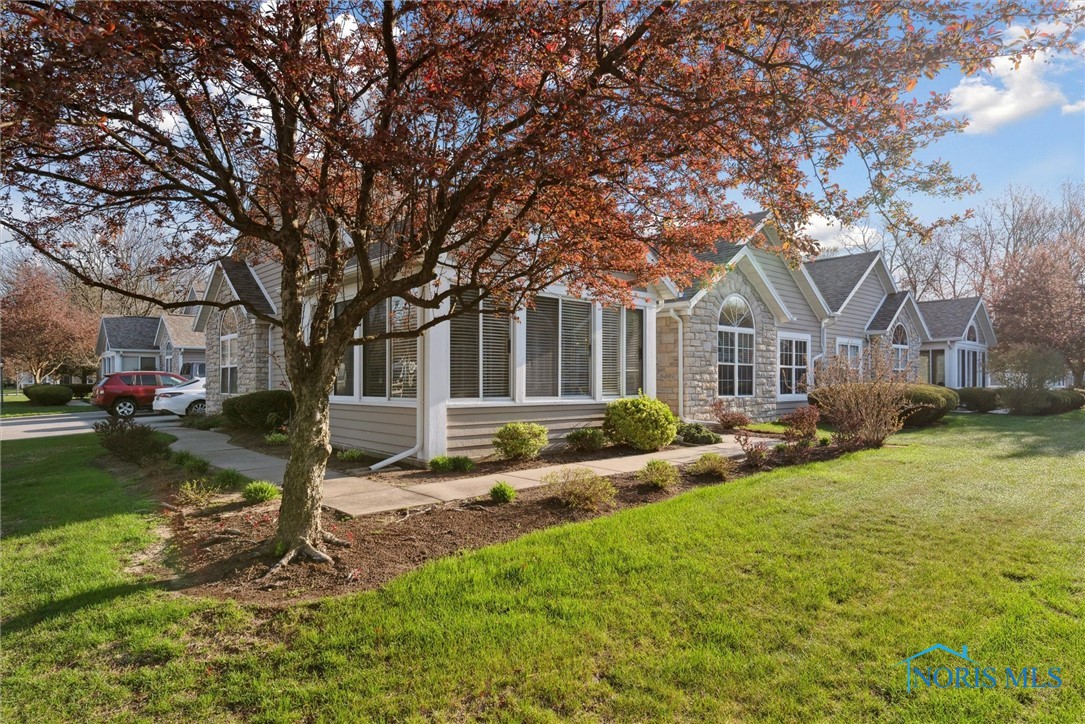 2322 Whispering Pines Drive #7-2322, Toledo, Ohio image 2
