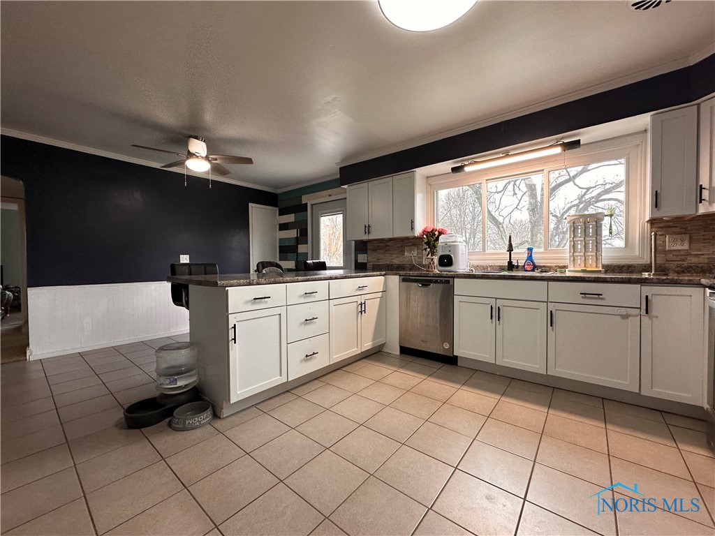 4512 Williston Road, Northwood, Ohio image 4
