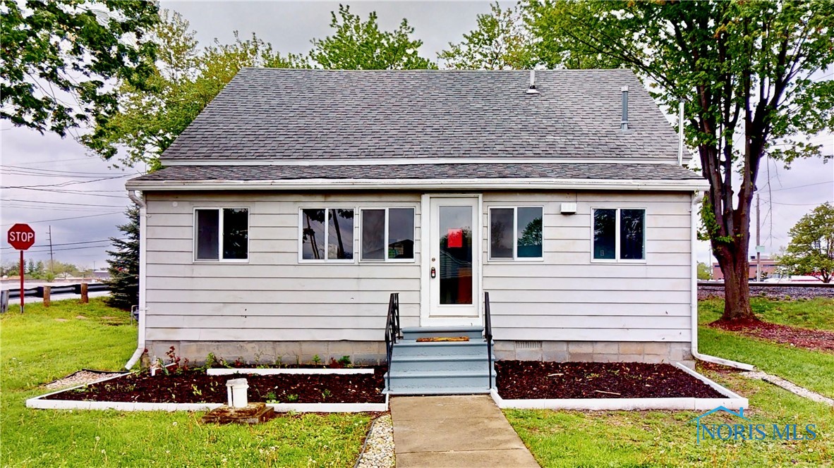 30002 Oregon Road, Perrysburg, Ohio image 1