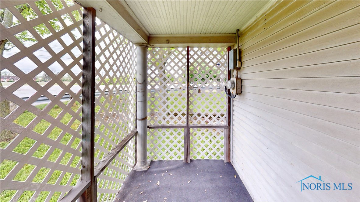 30002 Oregon Road, Perrysburg, Ohio image 4