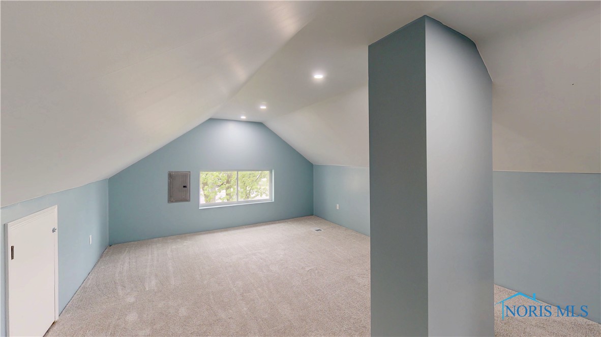 30002 Oregon Road, Perrysburg, Ohio image 33
