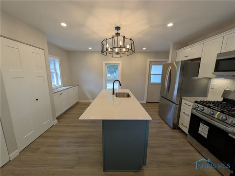 Tiny photo for 326 Ottawa Street, Elmore, OH 43416 (MLS # 6136782)
