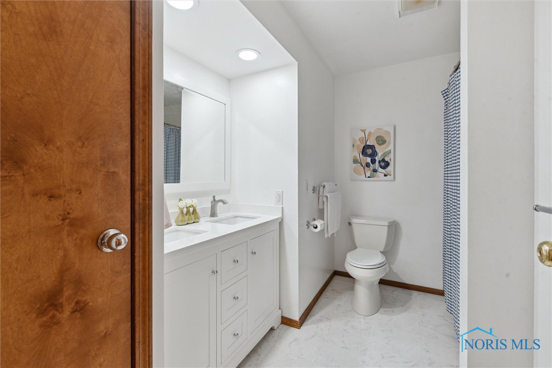 917 Pine Street, Perrysburg, Ohio image 33