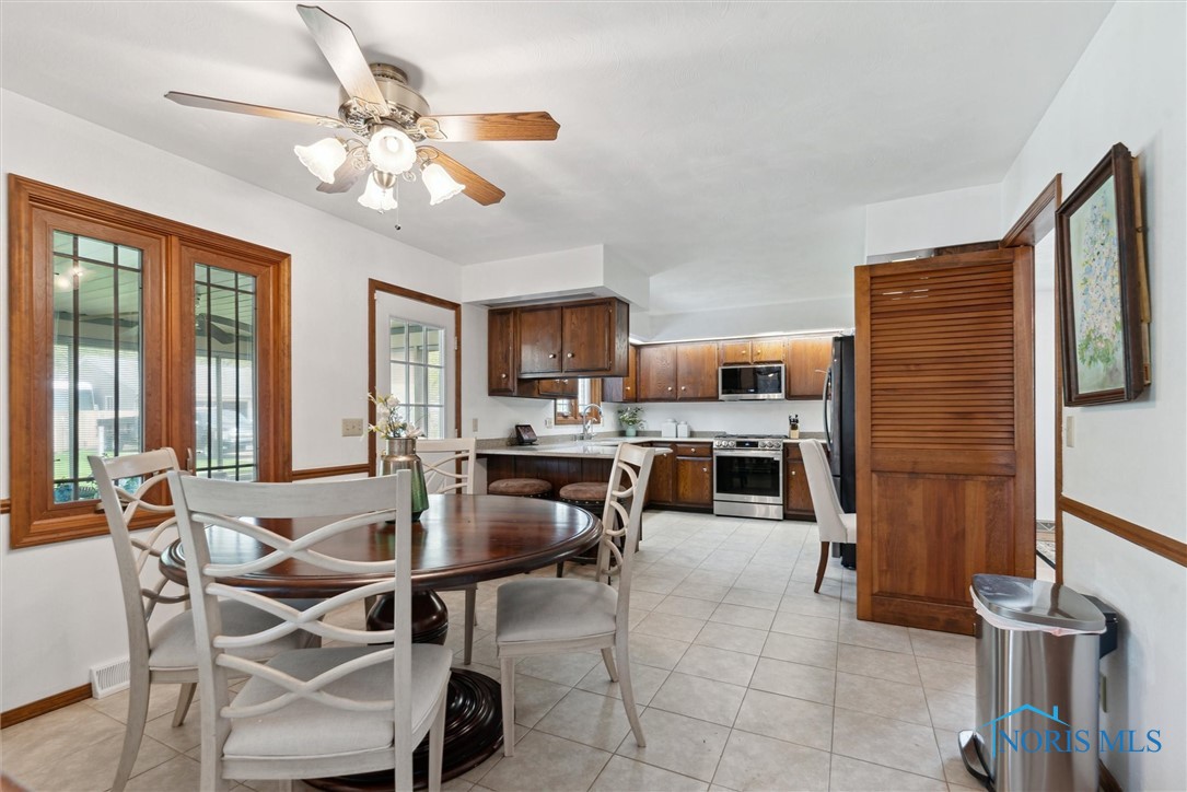 917 Pine Street, Perrysburg, Ohio image 11