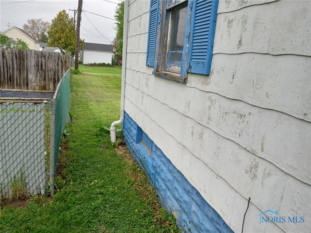 1068 Garfield Street, Fremont, Ohio image 11