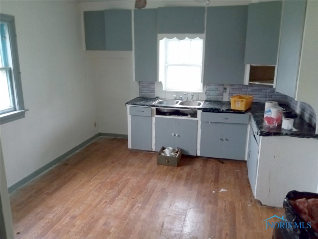 1068 Garfield Street, Fremont, Ohio image 3