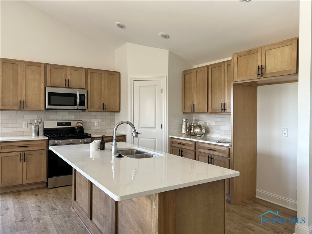 325 Jude Road, Oregon, Ohio image 3