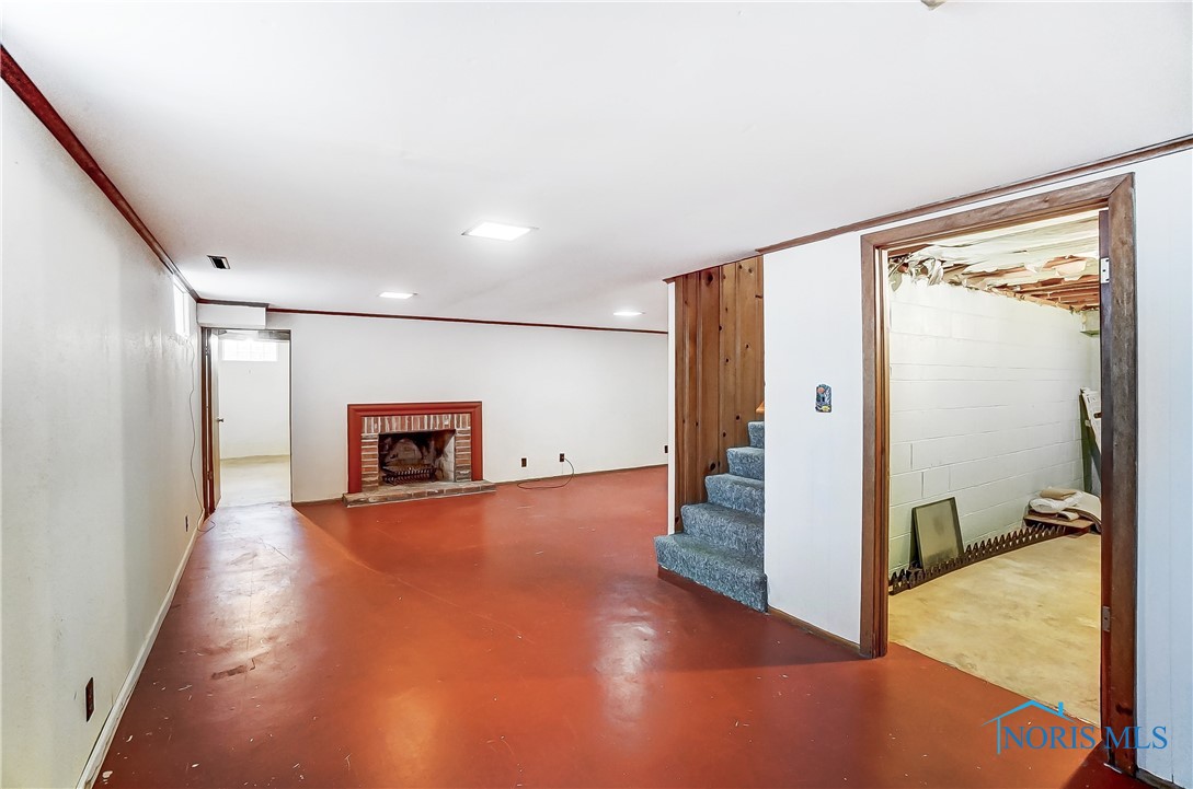 1028 Miller Road, Northwood, Ohio image 32