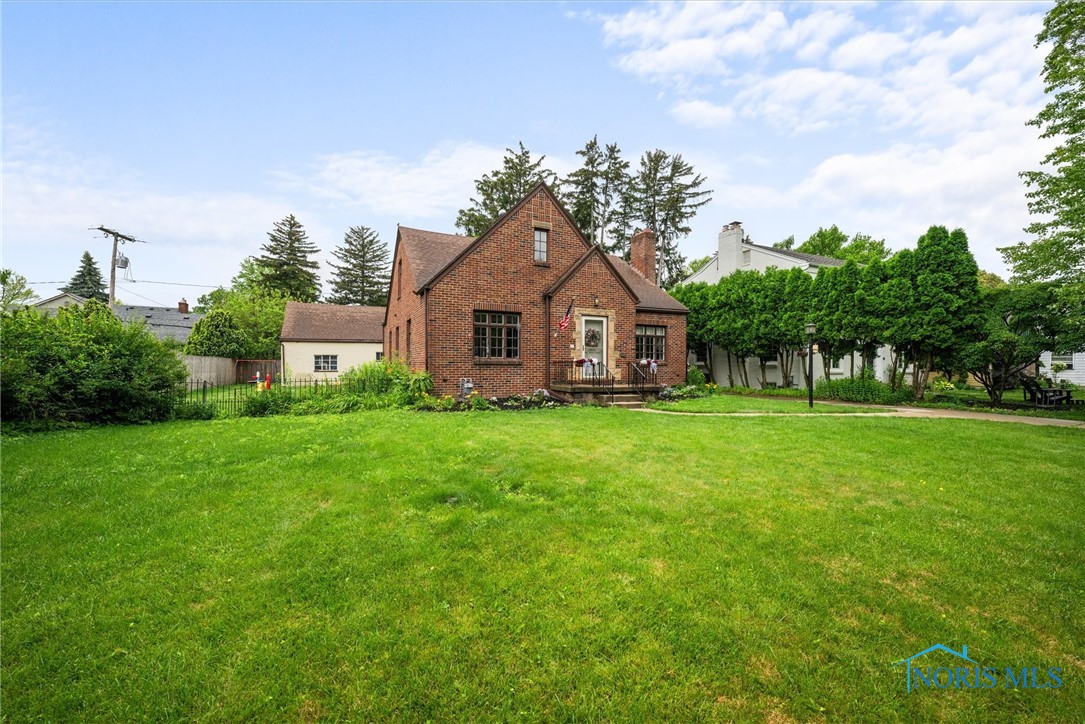 3740 Mapleway Drive