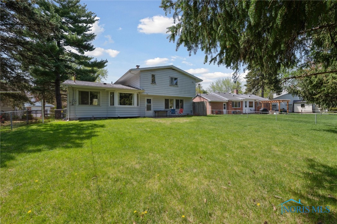 3736 Dewlawn Drive, Toledo, Ohio image 33