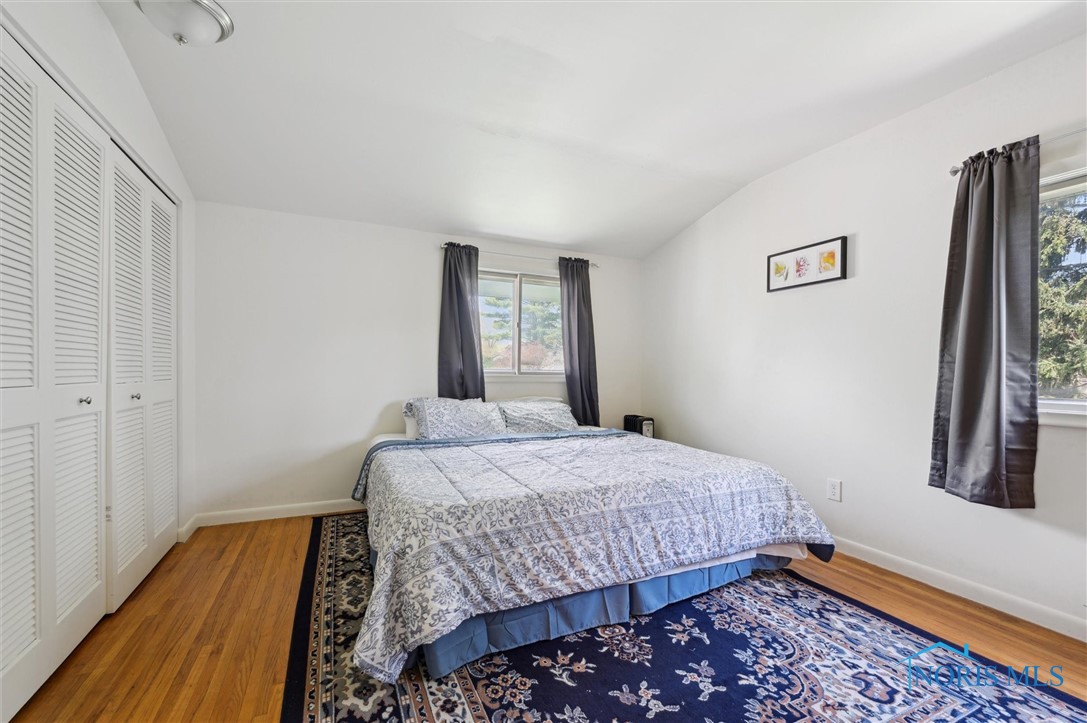 3736 Dewlawn Drive, Toledo, Ohio image 28