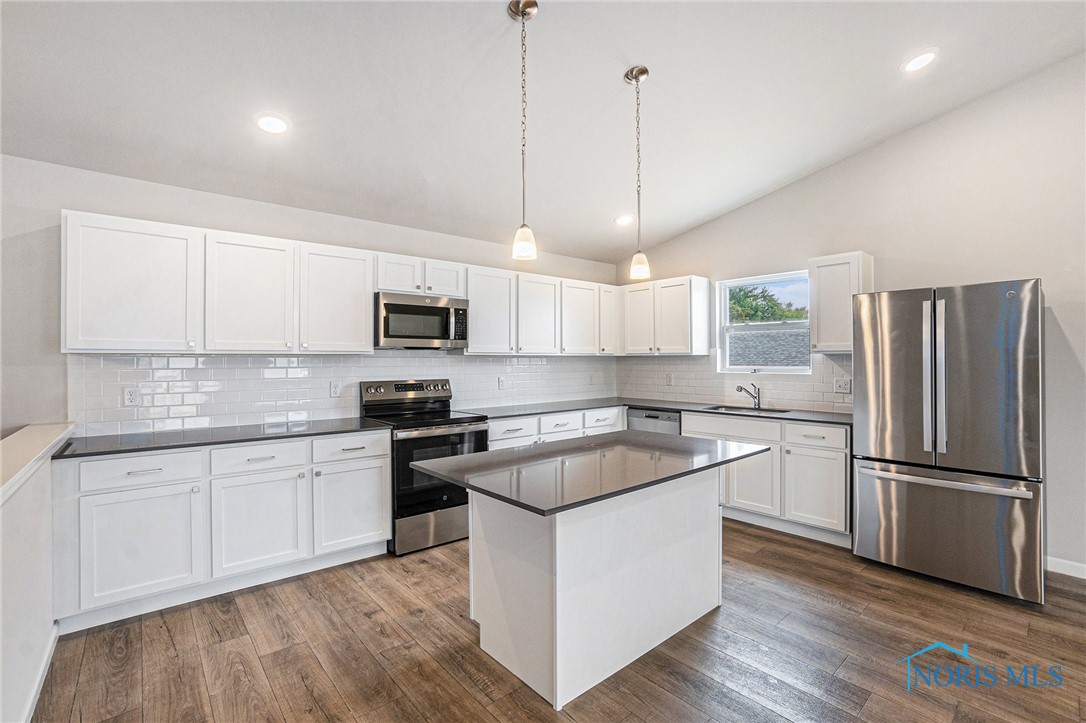 635 Beckham Street, Napoleon, Ohio image 3