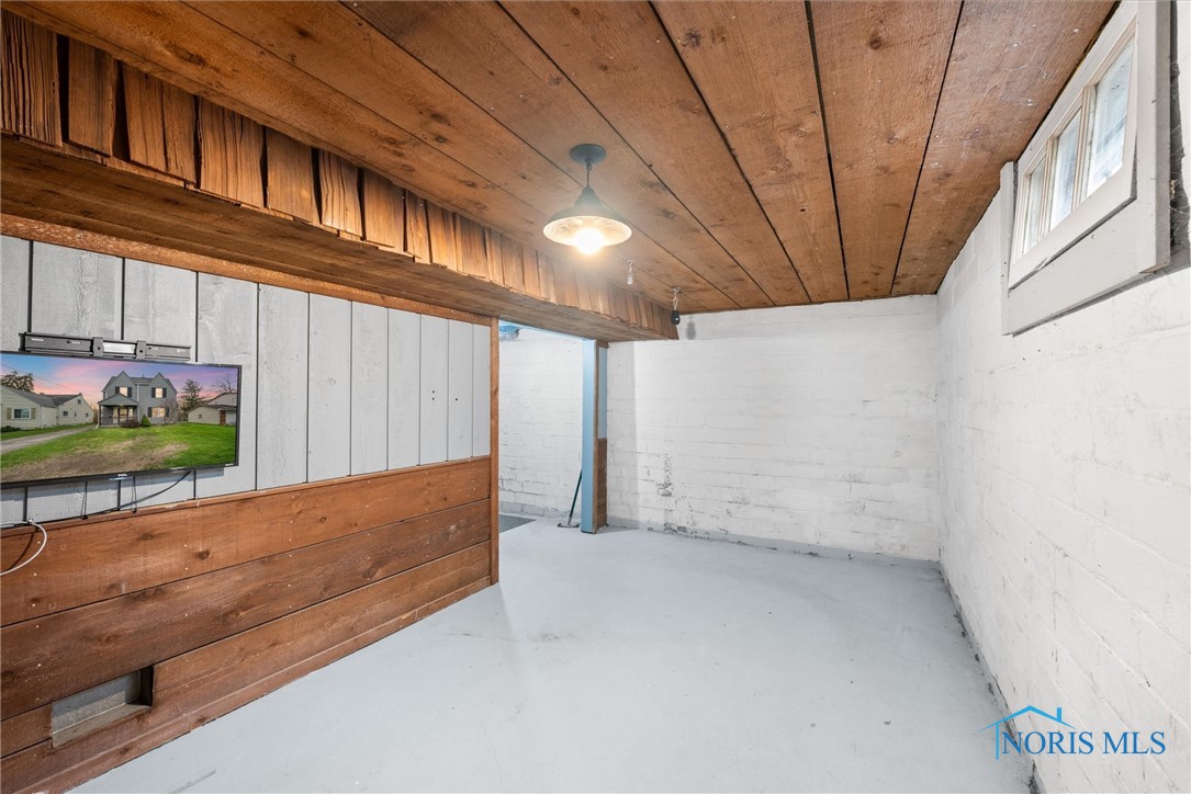 2619 Southwood Road, Toledo, Ohio image 18