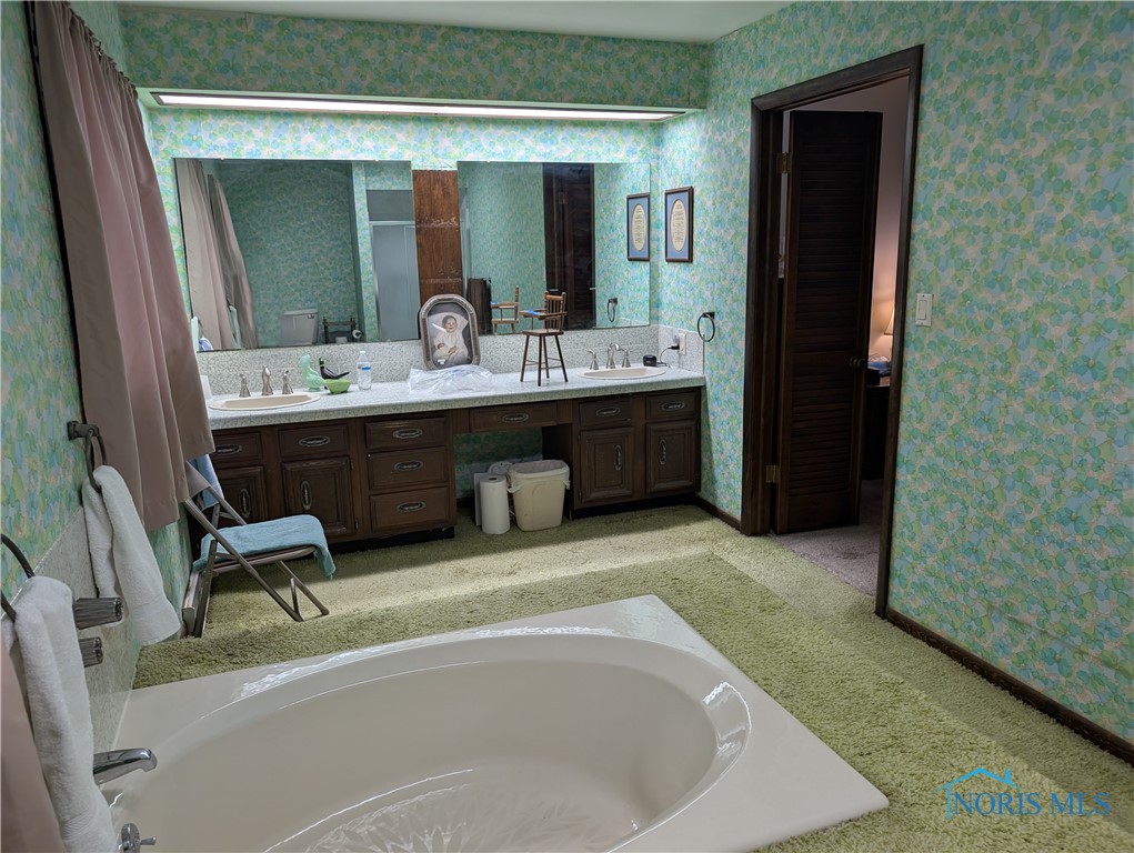 5401 Pickle Road, Oregon, Ohio image 16