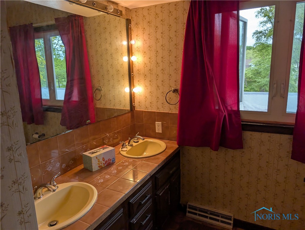 5401 Pickle Road, Oregon, Ohio image 17