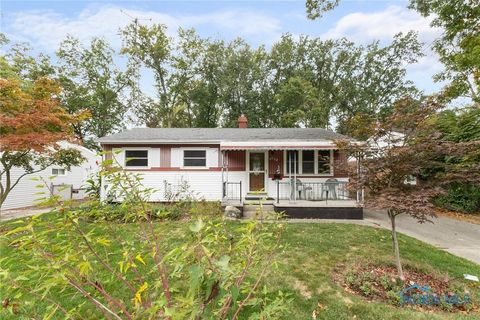 Photo of 5421 Clover Lane, Toledo, OH 43623 (MLS # 6136518)