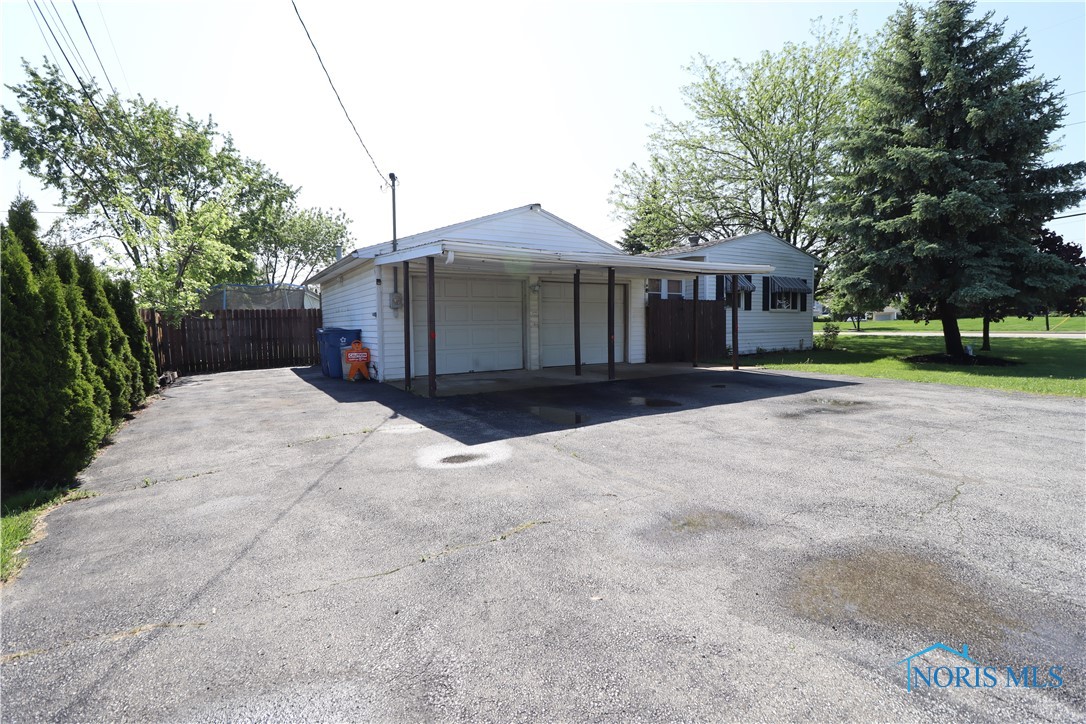 12432 Roachton Road, Perrysburg, Ohio image 4