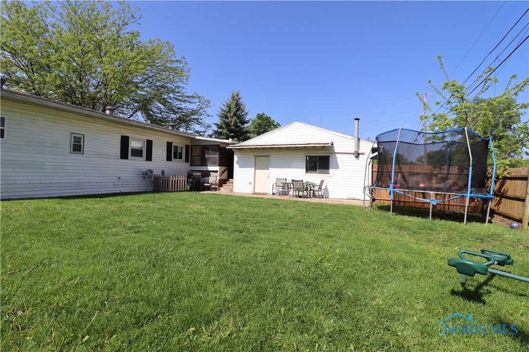 12432 Roachton Road, Perrysburg, Ohio image 8
