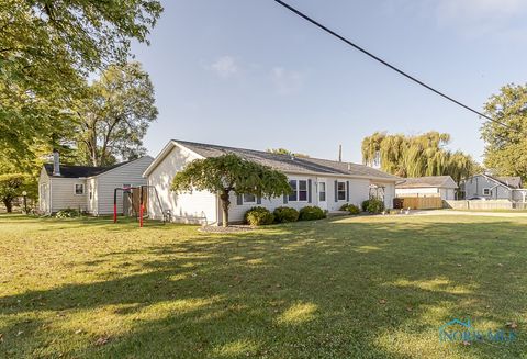 Tiny photo for 29479 Harriet Street, Millbury, OH 43447 (MLS # 6136453)