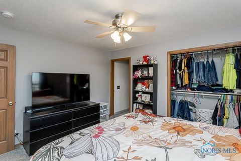 Tiny photo for 29479 Harriet Street, Millbury, OH 43447 (MLS # 6136453)
