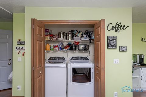 Tiny photo for 29479 Harriet Street, Millbury, OH 43447 (MLS # 6136453)