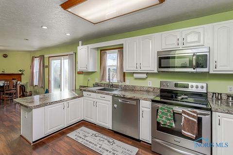 Tiny photo for 29479 Harriet Street, Millbury, OH 43447 (MLS # 6136453)