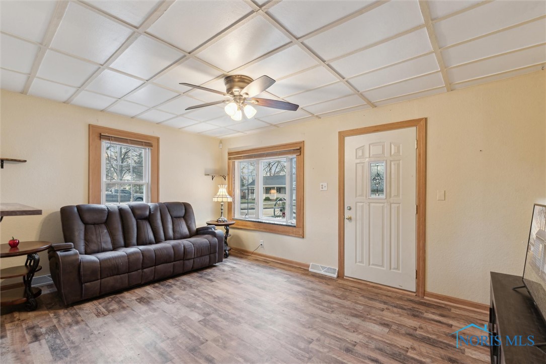 4417 Carl Drive, Maumee, Ohio image 9