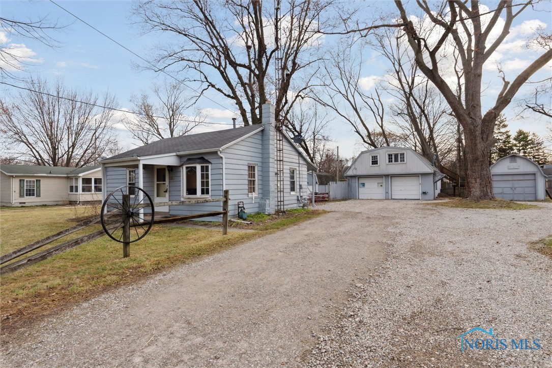 4417 Carl Drive, Maumee, Ohio image 3