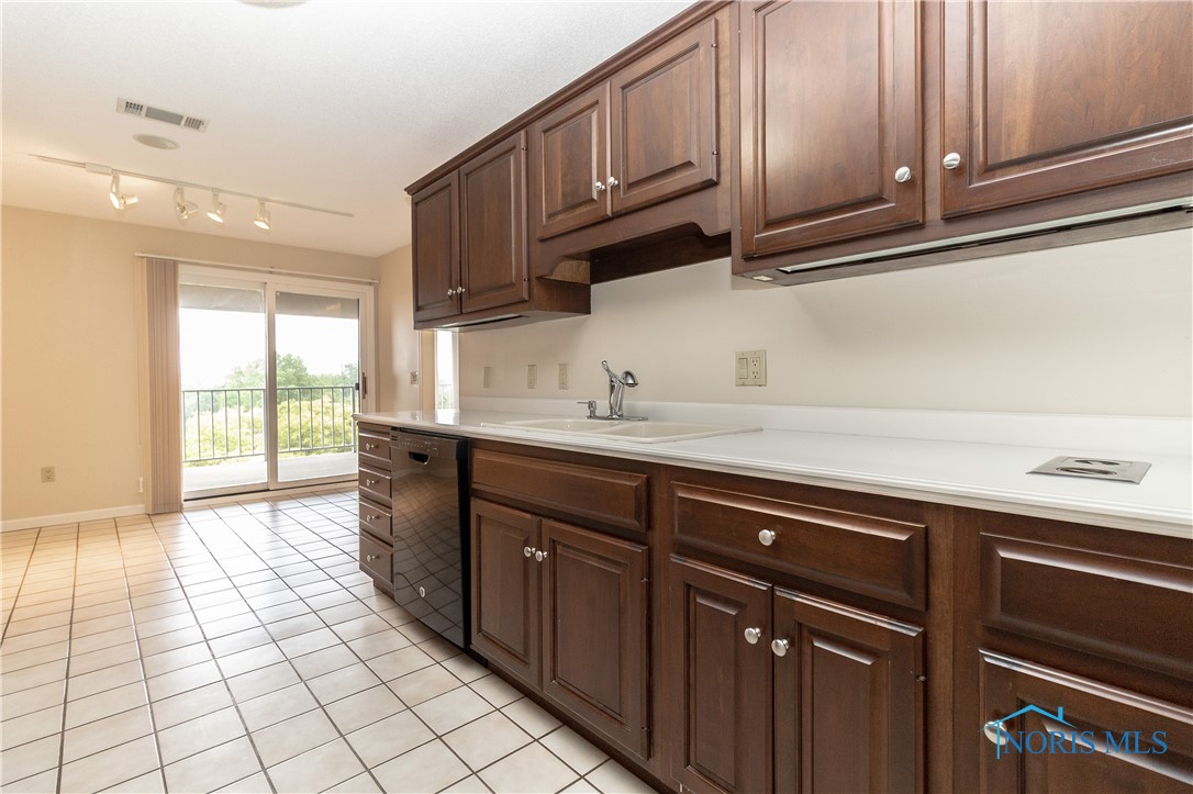 5831 Monroe Street #602, Sylvania, Ohio image 24
