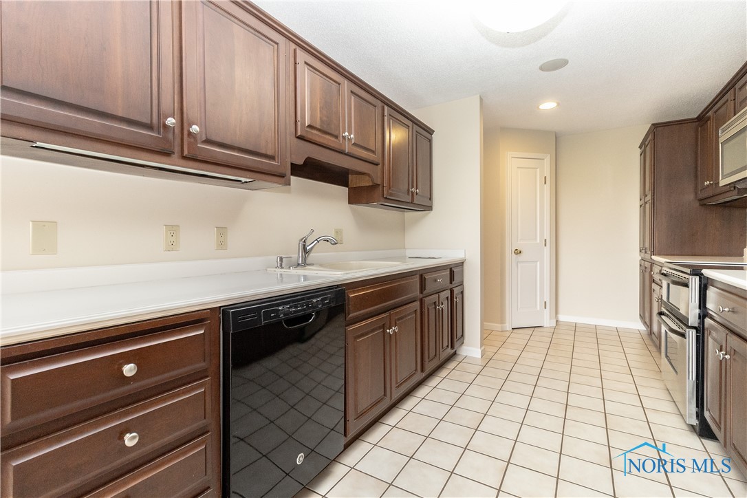 5831 Monroe Street #602, Sylvania, Ohio image 22