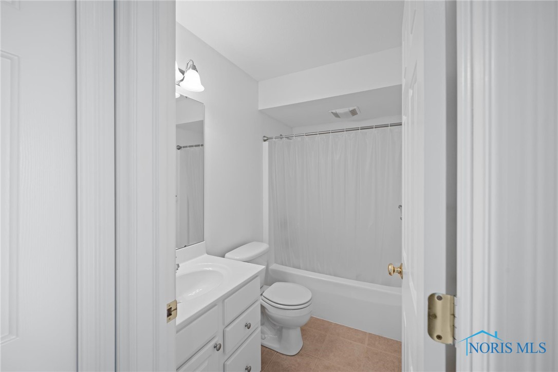 10874 Waterview Drive, Perrysburg, Ohio image 9