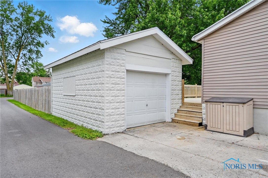 536 W Lincoln Street, Findlay, Ohio image 34