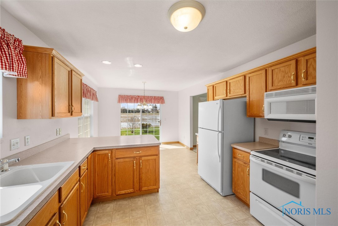 216 E Greenwood Drive, Haskins, Ohio image 23