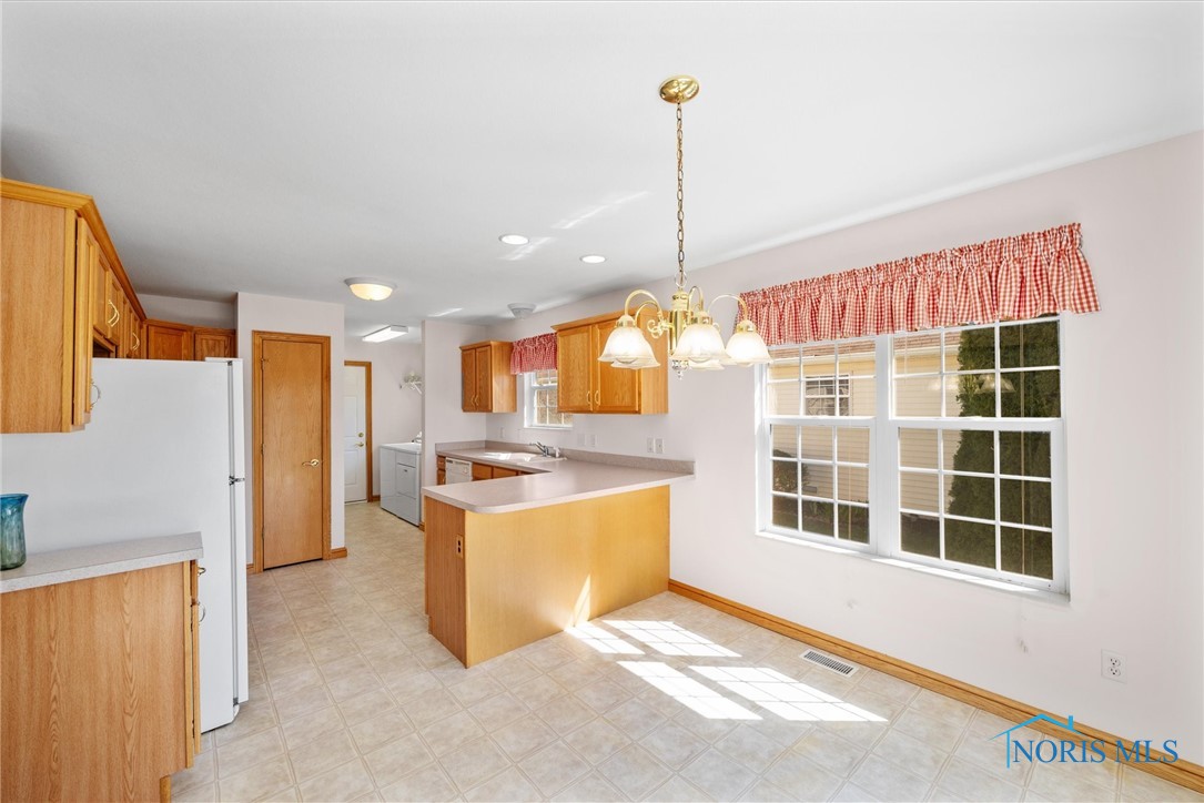 216 E Greenwood Drive, Haskins, Ohio image 20