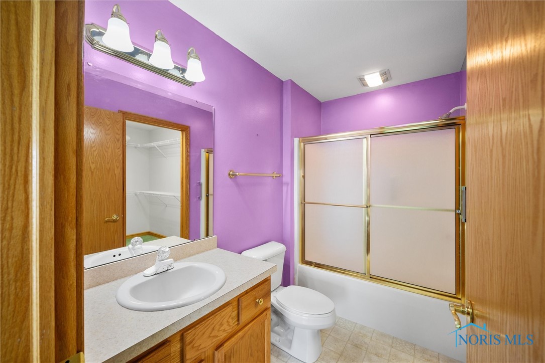 216 E Greenwood Drive, Haskins, Ohio image 16