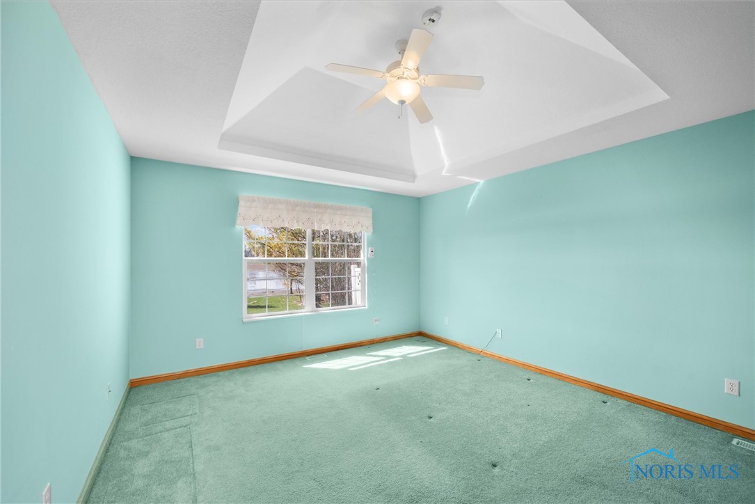 216 E Greenwood Drive, Haskins, Ohio image 14