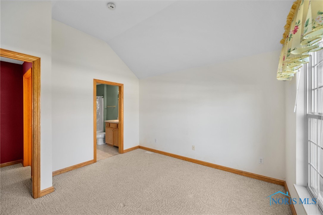 216 E Greenwood Drive, Haskins, Ohio image 8