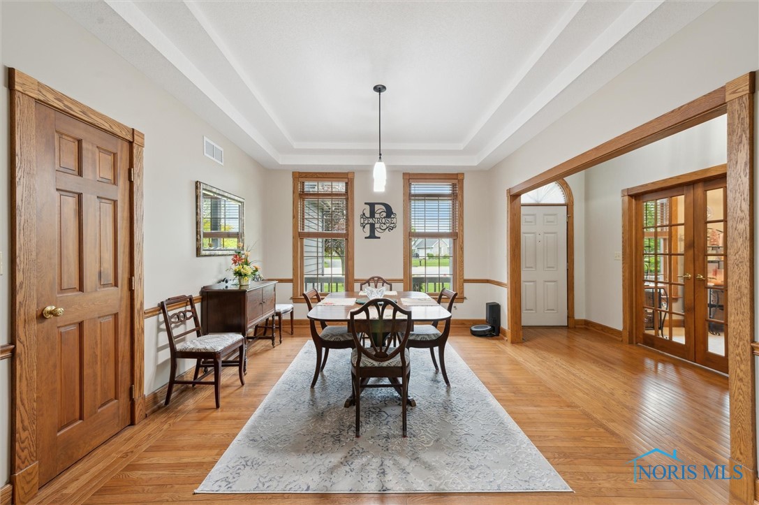 1903 Greystone Drive, Findlay, Ohio image 4