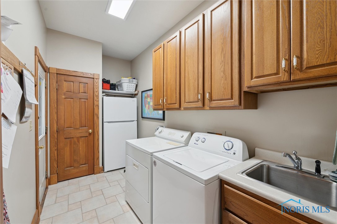 1903 Greystone Drive, Findlay, Ohio image 27