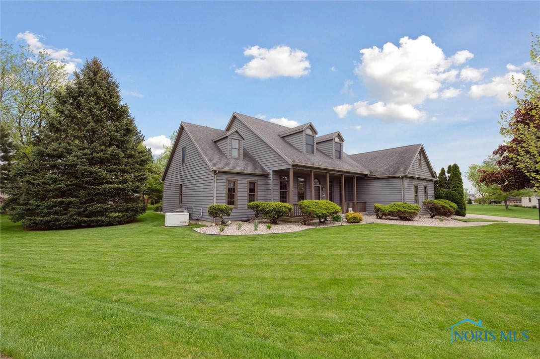 1903 Greystone Drive, Findlay, Ohio image 3