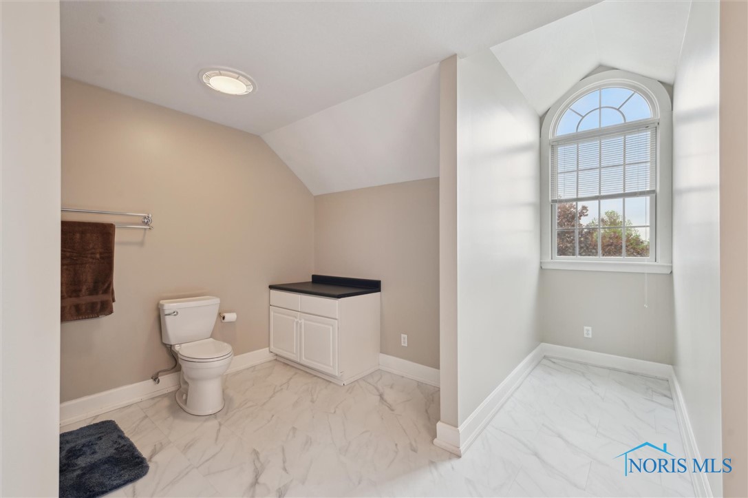 1903 Greystone Drive, Findlay, Ohio image 29