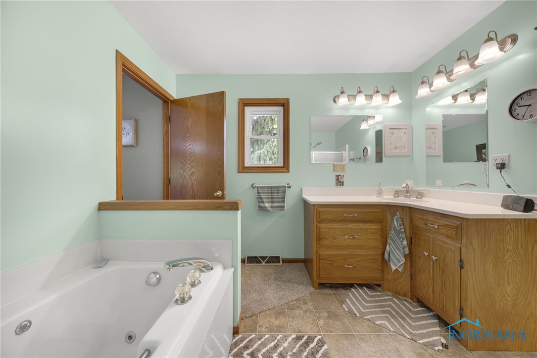 9389 County Road N2, Napoleon, Ohio image 18