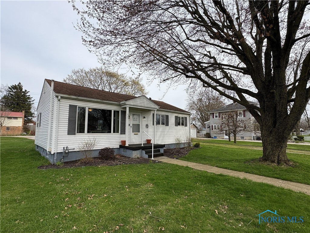 825 S Myrtle Avenue, Willard, Ohio image 31
