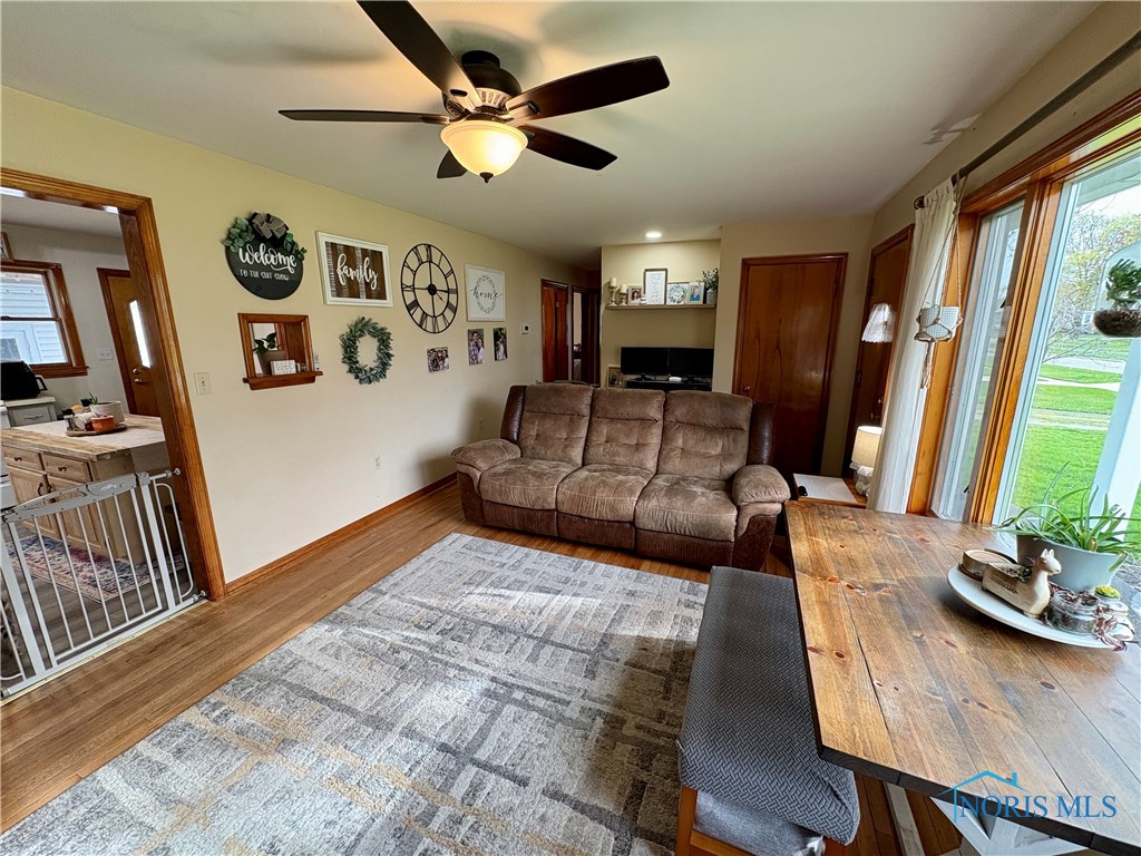 825 S Myrtle Avenue, Willard, Ohio image 6