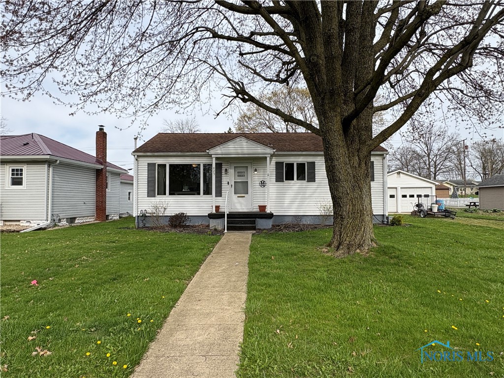 825 S Myrtle Avenue, Willard, Ohio image 1