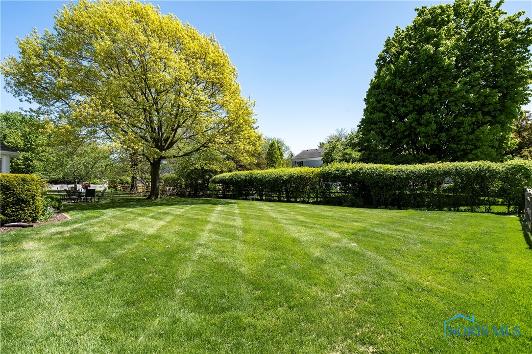 765 Ashbury Drive, Perrysburg, Ohio image 28